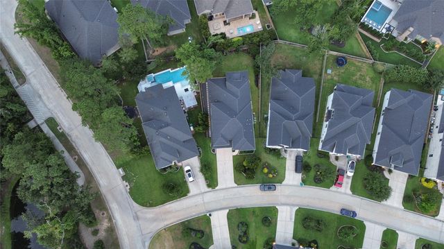 6 Gentle Branch Place, Tomball, TX 77375