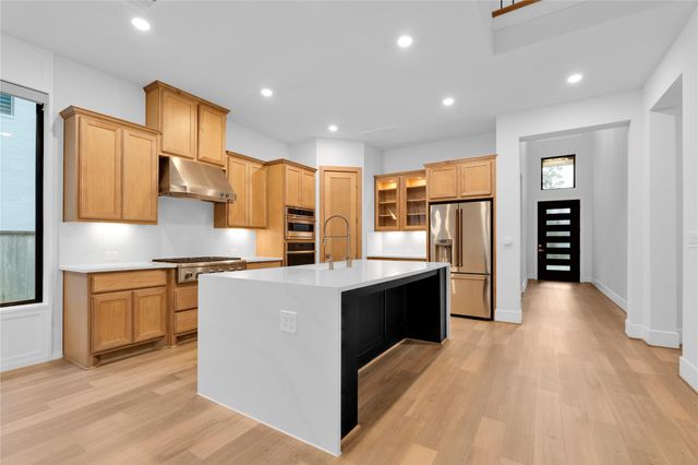 6 Gentle Branch Place, Tomball, TX 77375