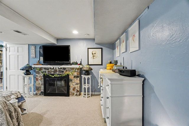 24 Sherman, Galesburg, MI 49053