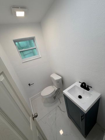 6410 NW Miami Court, Miami, FL 33150