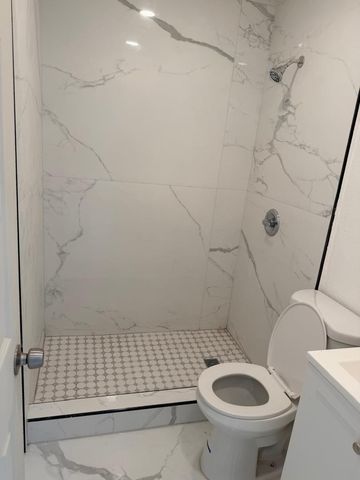 6410 NW Miami Court, Miami, FL 33150