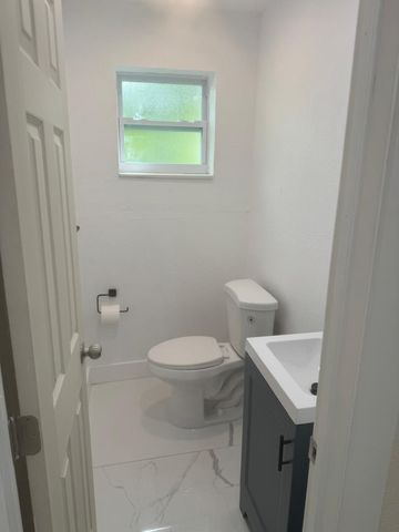 6410 NW Miami Court, Miami, FL 33150