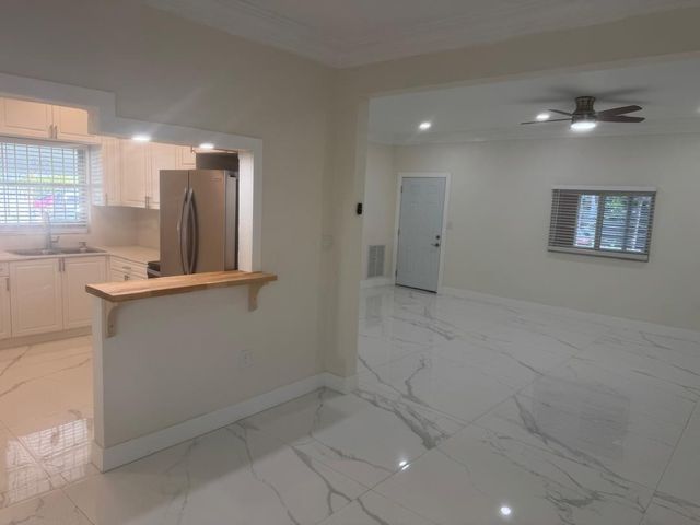 6410 NW Miami Court, Miami, FL 33150