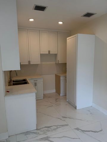 6410 NW Miami Court, Miami, FL 33150