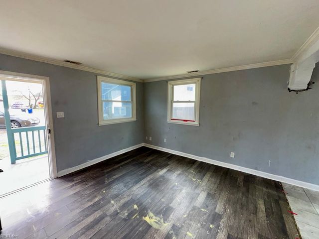 521 Beacon RD, Portsmouth, VA 23702