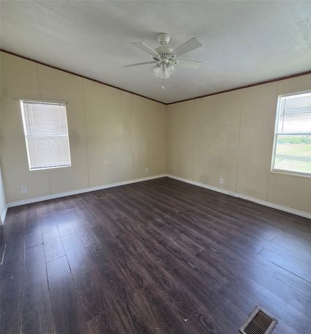 310 Latham Lane, New Fairview, TX 76078