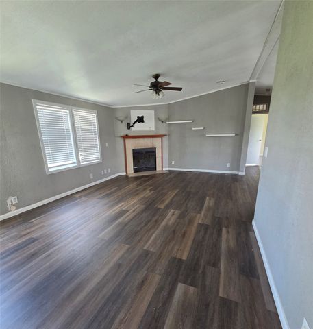 310 Latham Lane, New Fairview, TX 76078