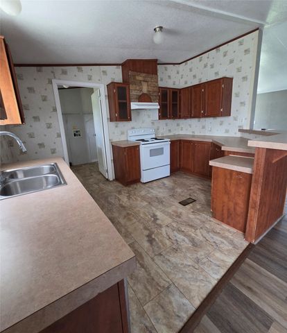 310 Latham Lane, New Fairview, TX 76078