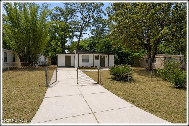 10471 KEUKA Drive, Jacksonville, FL 32218