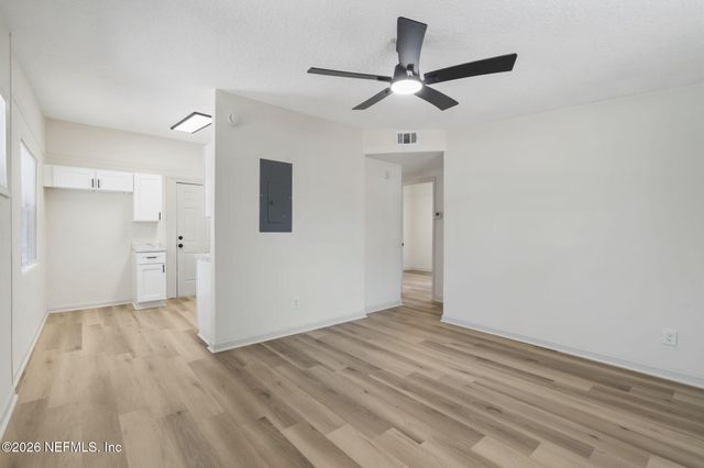 10471 KEUKA Drive, Jacksonville, FL 32218