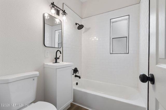 10471 KEUKA Drive, Jacksonville, FL 32218