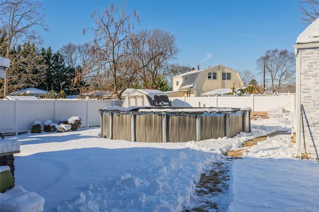 5 Joy Road, Selden, NY 11784