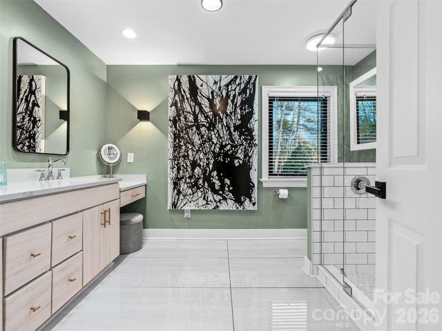 51 Forest Road, Asheville, NC 28803