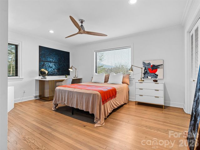 51 Forest Road, Asheville, NC 28803