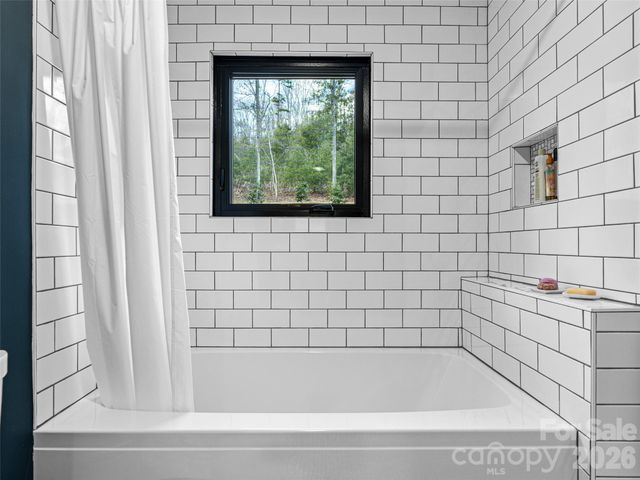 51 Forest Road, Asheville, NC 28803