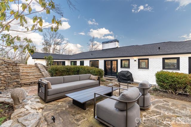 51 Forest Road, Asheville, NC 28803