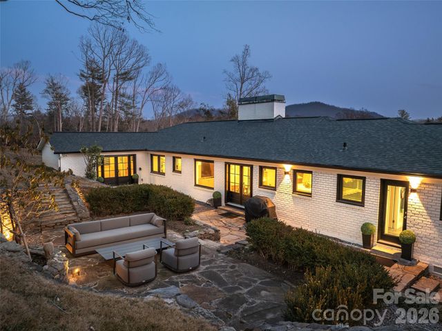 51 Forest Road, Asheville, NC 28803