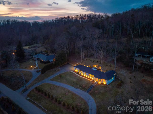 51 Forest Road, Asheville, NC 28803