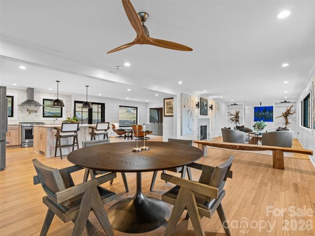 51 Forest Road, Asheville, NC 28803
