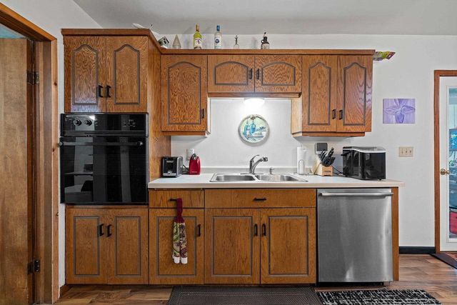 1020 DOUSMAN STREET, Green Bay, WI 54303