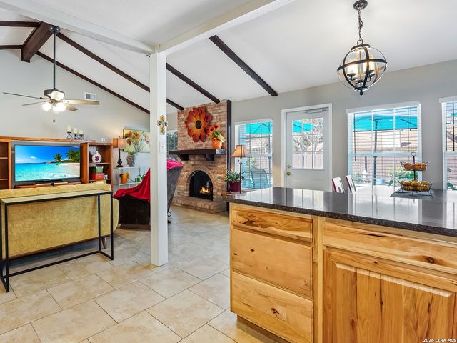 6119 Woodmoor St, San Antonio, TX 78249