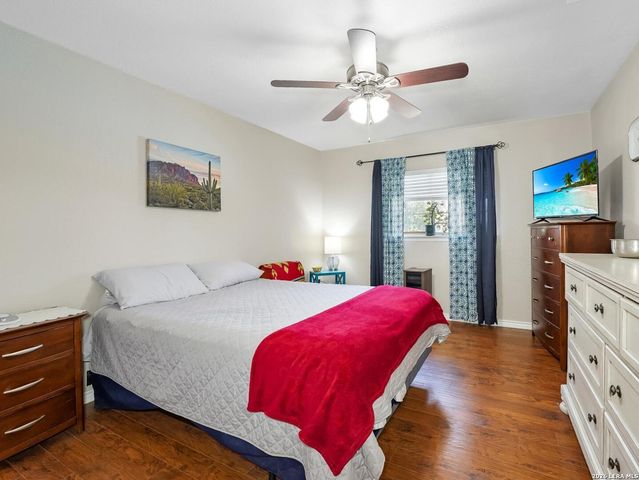 6119 Woodmoor St, San Antonio, TX 78249