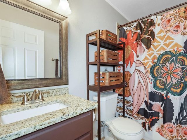 6119 Woodmoor St, San Antonio, TX 78249