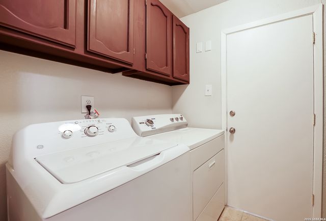 6119 Woodmoor St, San Antonio, TX 78249