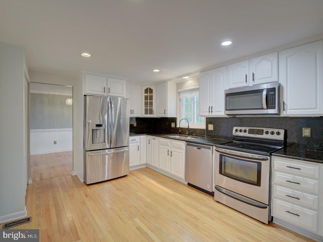 3260 BETHEL CHURCH DR, Woodbridge, VA 22192