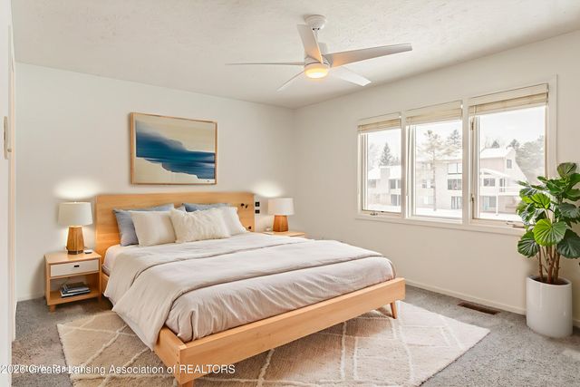 5259 Golden Circle, East Lansing, MI 48823