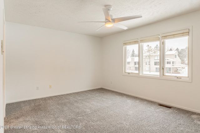 5259 Golden Circle, East Lansing, MI 48823