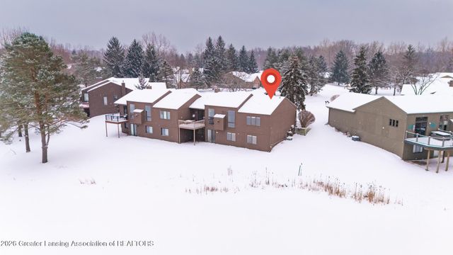 5259 Golden Circle, East Lansing, MI 48823