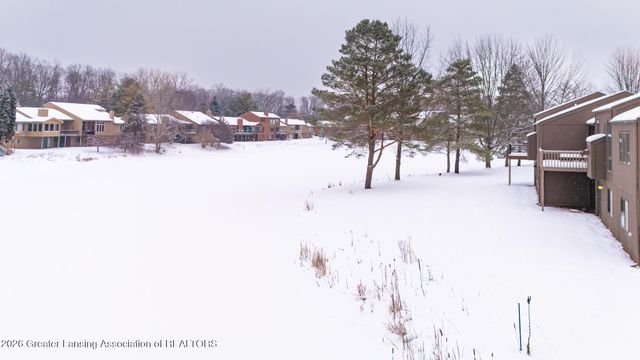 5259 Golden Circle, East Lansing, MI 48823