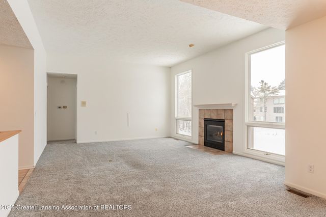 5259 Golden Circle, East Lansing, MI 48823