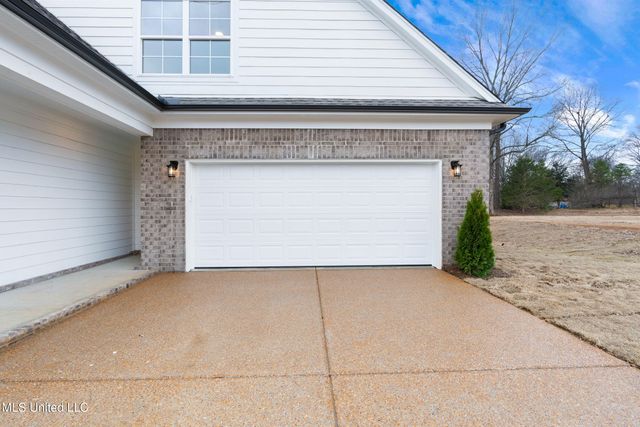 13878 Molly Madeline Lane, Olive Branch, MS 38654