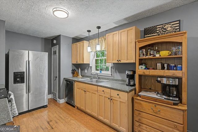 235 N Bellview Road, Aragon, GA 30104