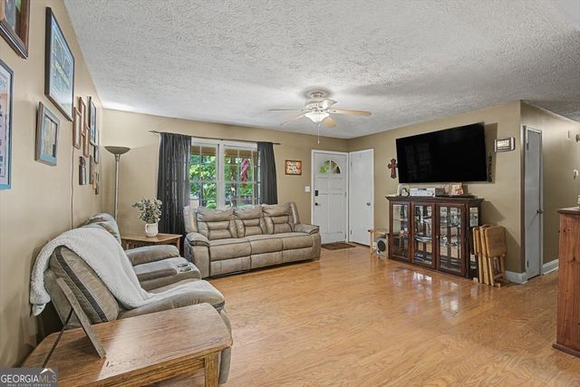 235 N Bellview Road, Aragon, GA 30104