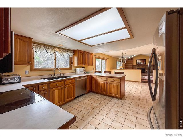 2288 Spinnaker Circle, Longmont, CO 80503