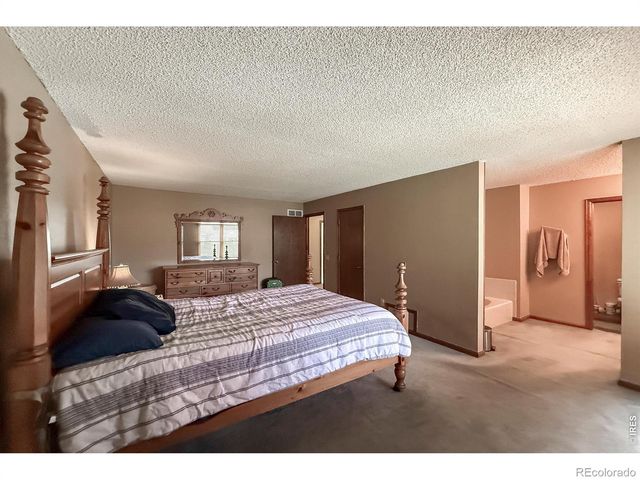 2288 Spinnaker Circle, Longmont, CO 80503