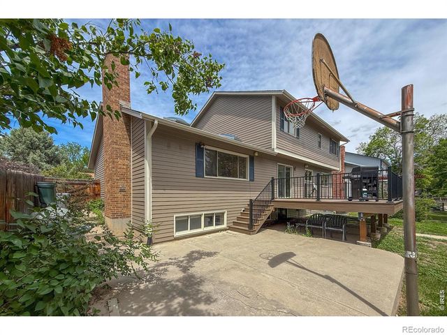 2288 Spinnaker Circle, Longmont, CO 80503