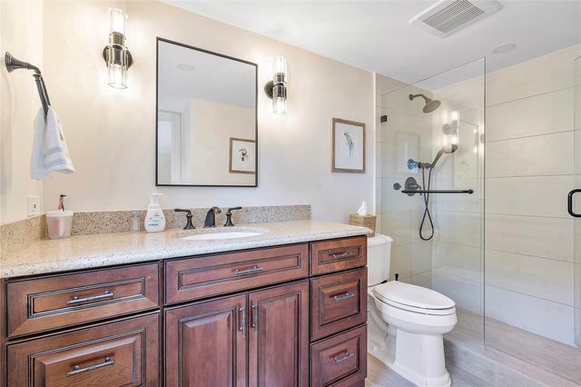 1710 S OCEAN Lane 201, Fort Lauderdale, FL 33316