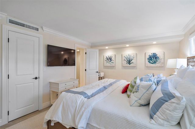 1710 S OCEAN Lane 201, Fort Lauderdale, FL 33316
