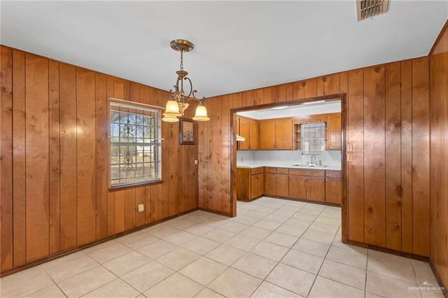 801 N Foster Drive, Edinburg, TX 78542