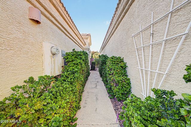 14012 W FIRE MESA Trail, Surprise, AZ 85374