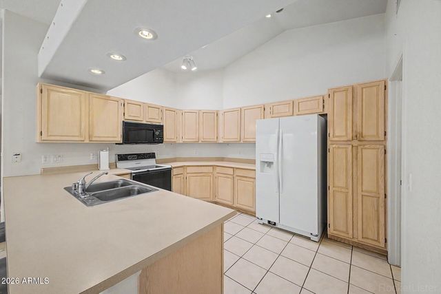 14012 W FIRE MESA Trail, Surprise, AZ 85374