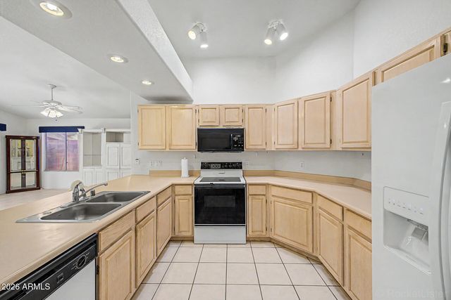 14012 W FIRE MESA Trail, Surprise, AZ 85374