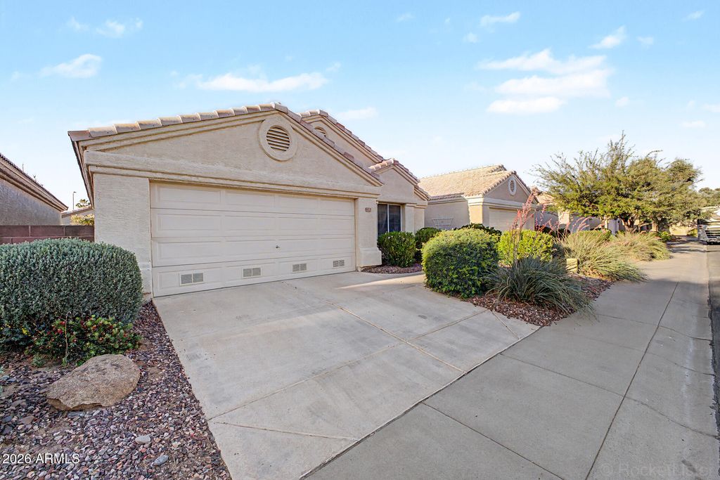 14012 W FIRE MESA Trail, Surprise, AZ 85374