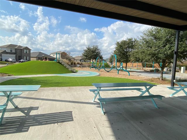 16916 Rich Pines Drive, Conroe, TX 77302