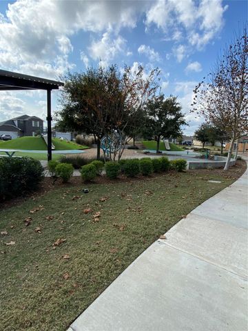 16916 Rich Pines Drive, Conroe, TX 77302