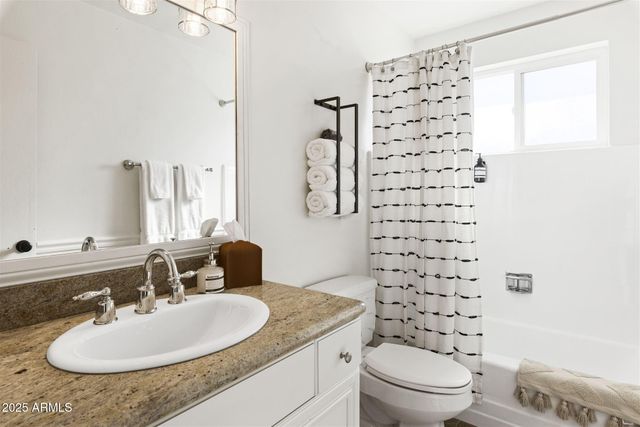 6719 E 2nd Street, Scottsdale, AZ 85251